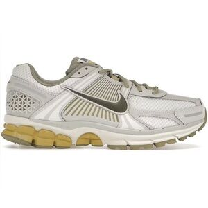 Nike Zoom Vomero 5 SP Light Bone Neutral Olive Size Mens 5.5/Women’s 7